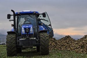 New Holland T6