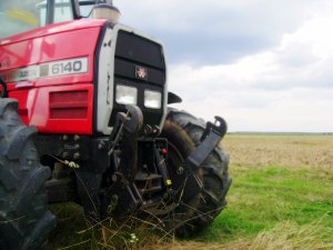 Massey Ferguson 6140