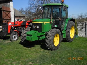 John Deere 6210