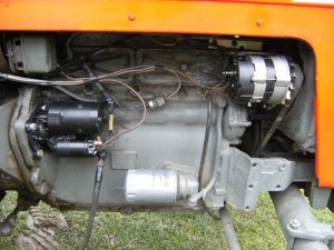 Ursus C-360 - rozrusznik z reduktorem & alternator