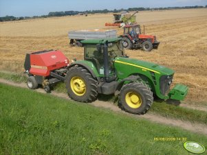 John Deere 8130 + prasa Vicon & Ursus 1634 & Claas 1