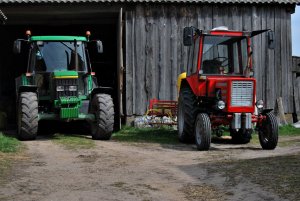 Wladimirec T-25A & John Deere 6200