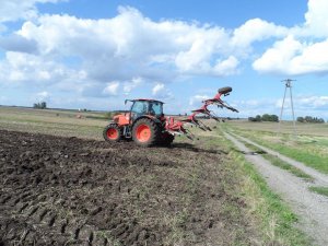 Kubota M135GX & Agrolux(Overum)
