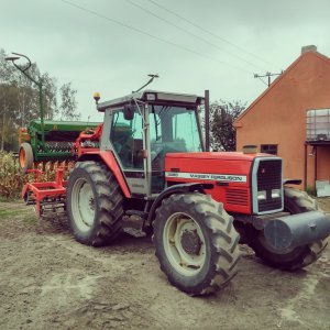 Massey Ferguson i Amazone