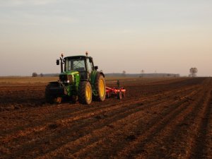 John Deere 6630 + UG Tur R 40 4+1