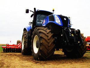 New Holland T8.275 i Pottinger