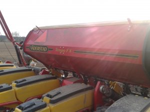 Vaderstad Tempo F8 -