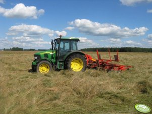 John Deere 5080R + Kuhn