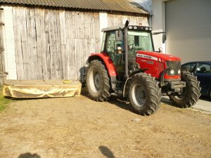 Massey Ferguson 5425 + Krone AM282