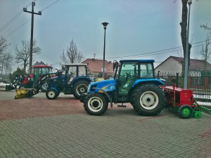 New Holland TL90