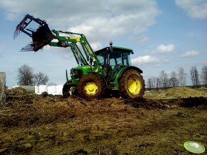 John Deere 5080M