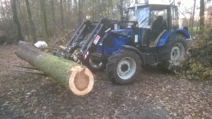 Farmtrac 685DT i ładowacz czołowy ł-106