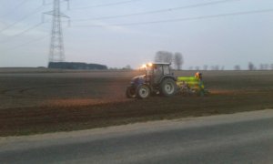 Farmtrac 665 DT + agregat