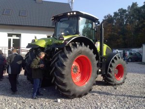 Claas AXION 850