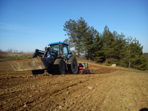 New Holland TD80D