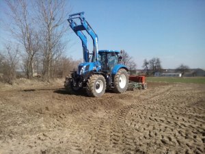 New Holland + zestaw uprawowo siewny