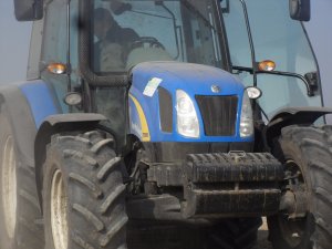 New Holland T5060