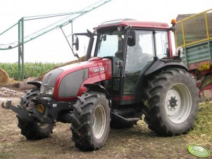 Valtra A72