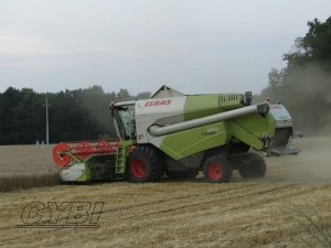 Claas Tucano 450
