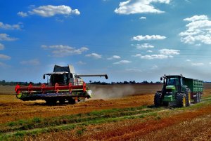 Claas Lexion 570 & JD 7810