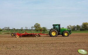 John Deere 8430 + Väderstad Cultus 420