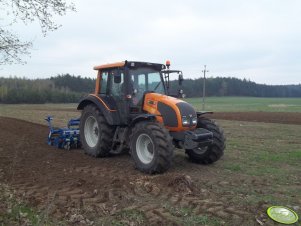 Valtra N92 & Rolmako U693