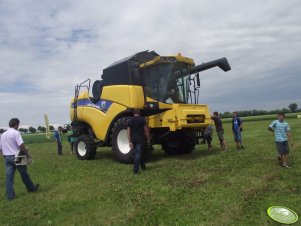 Kombajn New Holland