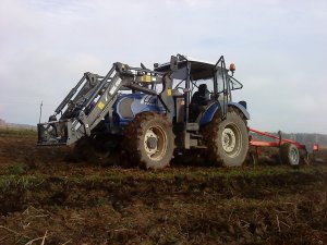 Farmtrac 685DT & Akpil MIX40+