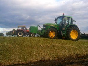 John Deere 6800