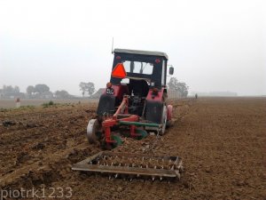 Ursus C-330 + Pług UG + Kolczatka