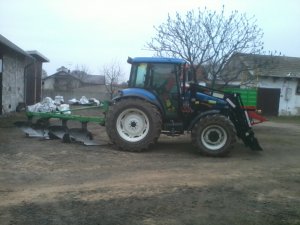 New Holland td5030