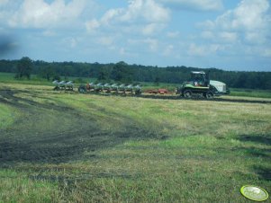 Claas Challenger 65E + Kverneland 10 skibowy