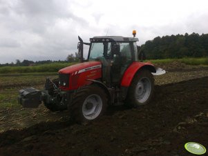 Massey Ferguson 5445 & Akpil KM 80