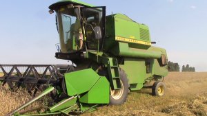 John Deere  956