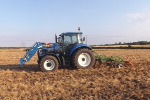 New Holland T5.105 + Agregat ścierniskowy