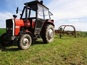 Massey Ferguson 255 & przewracarka gwiazdowa 7 Mokobody