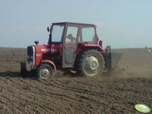 Massey Ferguson 255