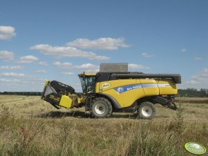 New Holland 860