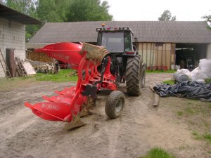Massey Ferguson 3115 + akpil