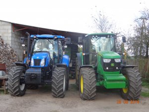 John Deere 6150M & New Holland T6 165