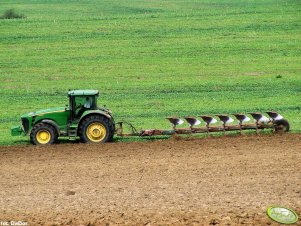 John Deere 8430 + Kverneland