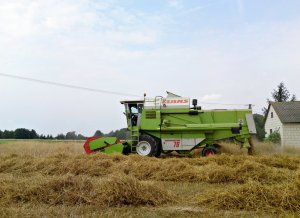 Claas Dominator 76