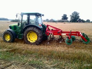 John Deere 5080M + Unia Kos