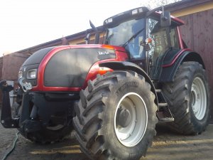 Valtra T151n