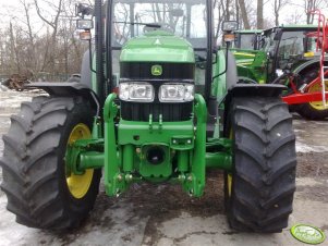 John Deere 5100R