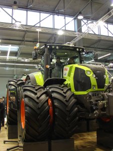 Claas Axion 850