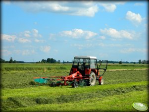 Zetor 5211 + Kverneland Taarup 9043