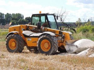 JCB 526