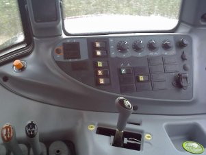 Valtra N - panel sterowania