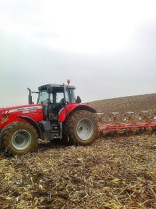 Massey Ferguson 7495